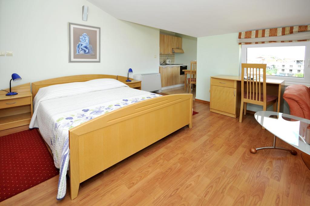 Apartments Villa Lida Trogir Eksteriør billede