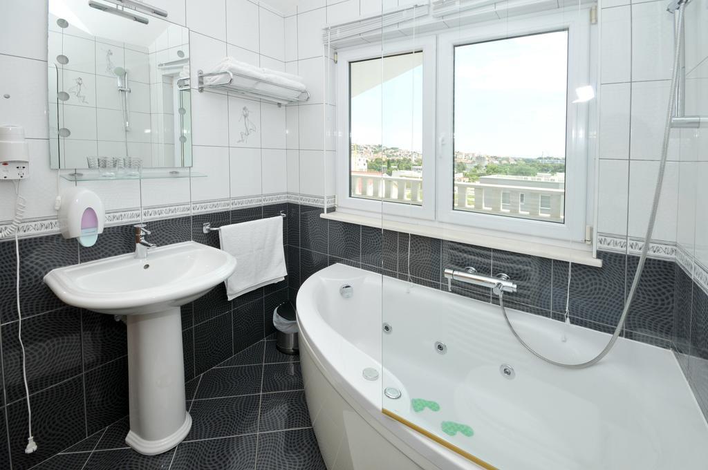 Apartments Villa Lida Trogir Eksteriør billede